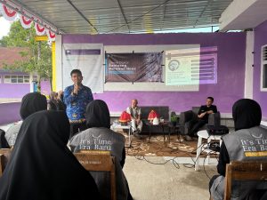 Kadis Kominfo SP Bantaeng Gandeng Pendiri Butta Ilmu Gelar Kegiatan Literasi Digital di Ereng-Ereng, Tompobulu