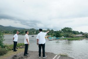 Komitmen Perbaikan Infrastruktur, Bupati Bantaeng Uji Nurdin Tinjau Jalan Pesisir Terputus