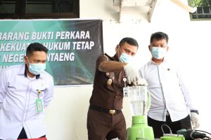 Kejaksaan Negeri Bersama Pemkab Bantaeng Laksanakan Pemusnahan Barang Bukti Tindak Pidana