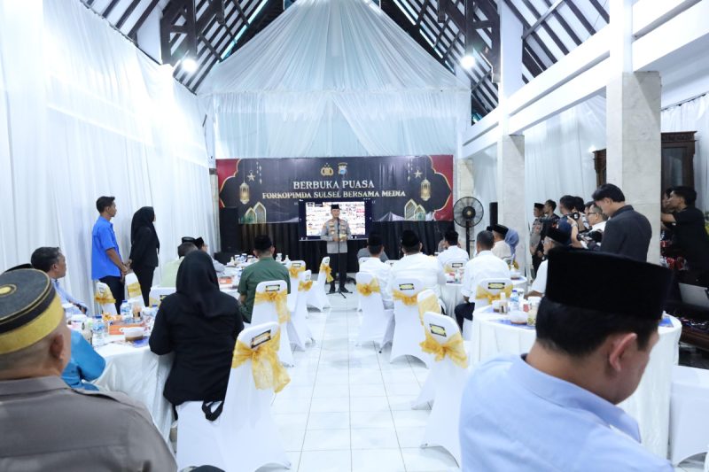 Buka Puasa Bersama Media, Kapolda Sulsel Tekankan Sinergi Demi Kamtibmas Kondusif