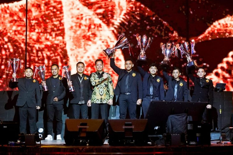 Ketum IMI Bamsoet Berikan Penghargaan IMI Awards Kepada 399 Insan Otomotif Berprestasi