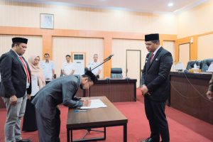 Bupati Bantaeng Uji Nurdin Lantik Iqbal Direktur Perseroda dan Suwardi Direktur Perumda Air