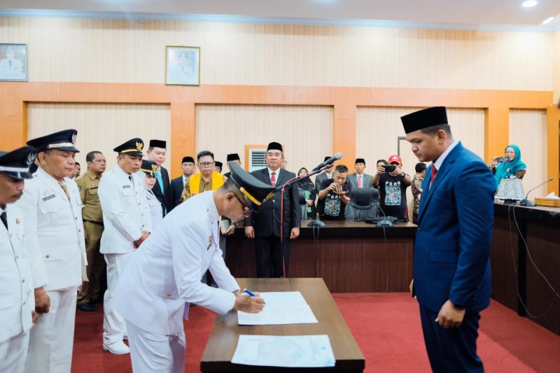 Bupati Bantaeng Lantik 64 Pejabat Pengawas dan Pejabat Administrator Lingkup Kabupaten Bantaeng