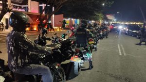 Patroli Kolaborasi Kodim 1410/Bantaeng Bersama Komduk Tingkatkan Keamanan Malam di Kawasan Pantai