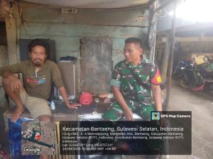 Komsos Jadi Wadah Babinsa Lamalaka Dekat dengan Warga