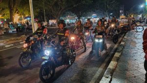 Sinergi di Malam Akhir Pekan, Kodim 1410/Bantaeng dan Komduk Gelar Patroli Bersama Wujudkan Rasa Aman di Tengah Masyarakat