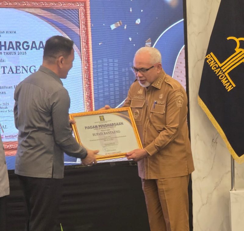Capai Prestasi Luar Biasa, Pemkab Bantaeng Raih Penghargaan Posbankum 100%